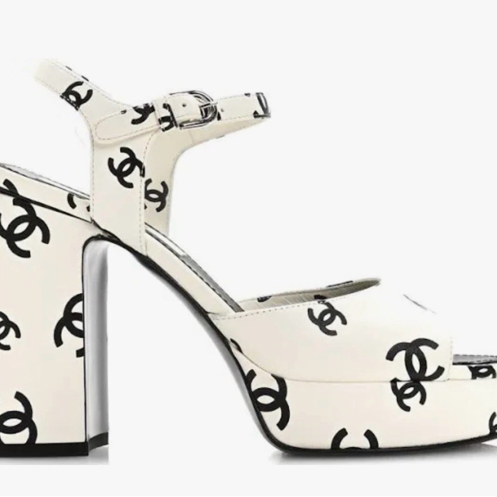 CHANEL 22s Crazy CC Logo Lambskin Platforms Sandals Black and White